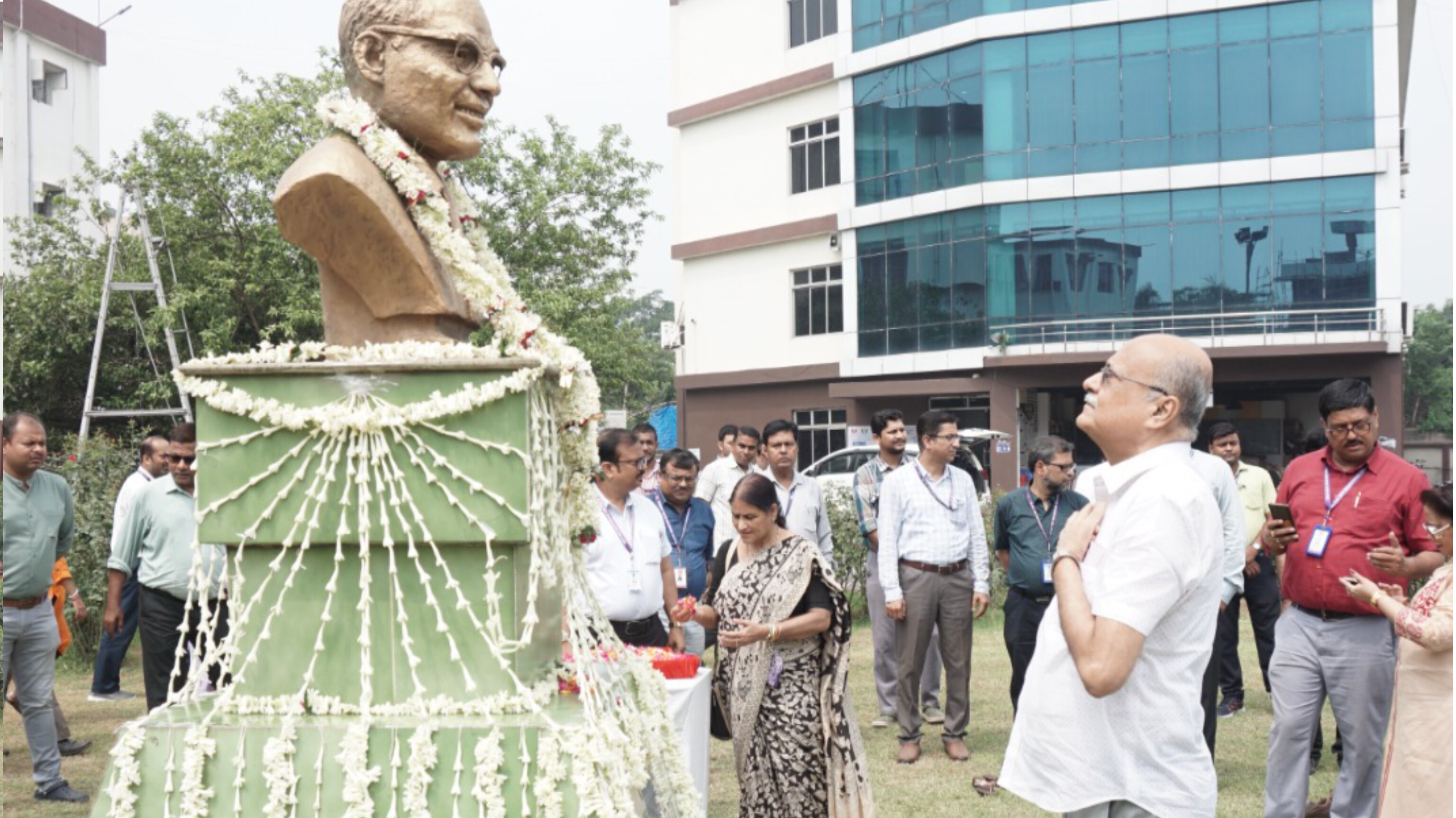 ডা. বি. সি. রায় ইঞ্জিনিয়ারিং কলেজে জমকালো শ্রদ্ধাঞ্জলি ও স্বাস্থ্য শিবিরের মাধ্যমে জাতীয় চিকিৎসক দিবস ২০২৬ উদযাপন