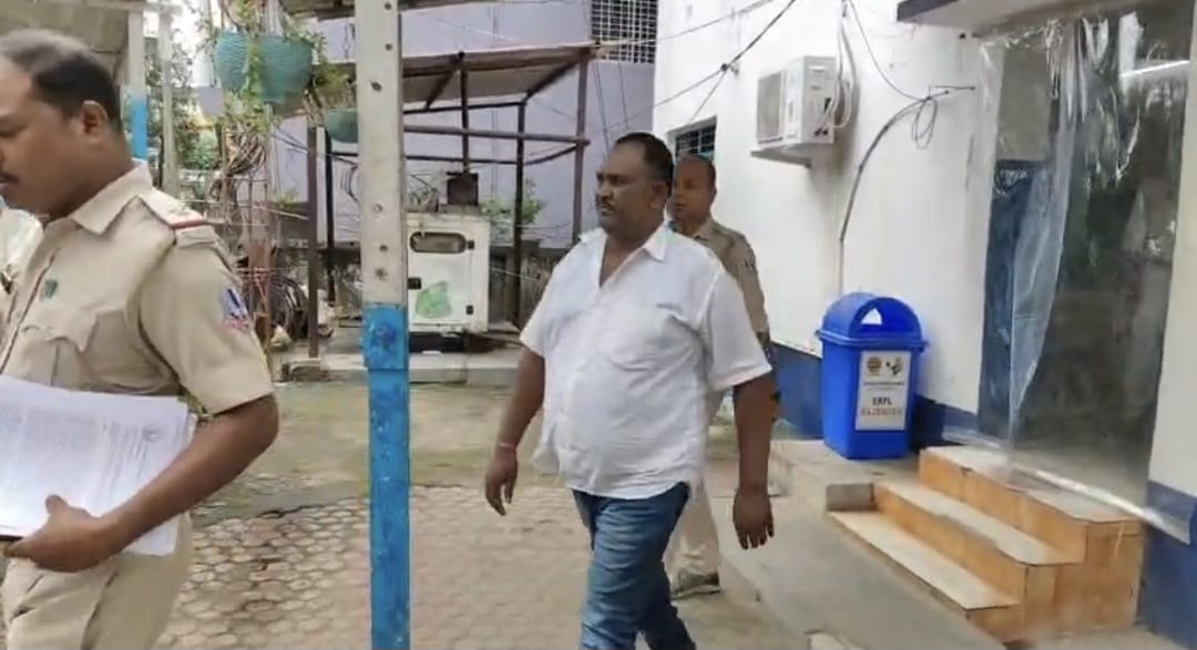 বালি পাচারের অভিযোগে গ্রেফতার অজয় হাড়ি, এলাকায় চাঞ্চল্য