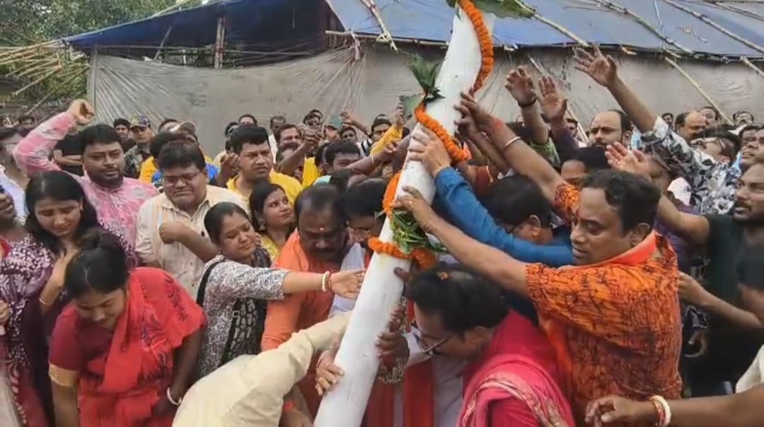 দুর্গোৎসবের থিম রামমন্দির, আয়োজিত হল খুঁটিপুজা