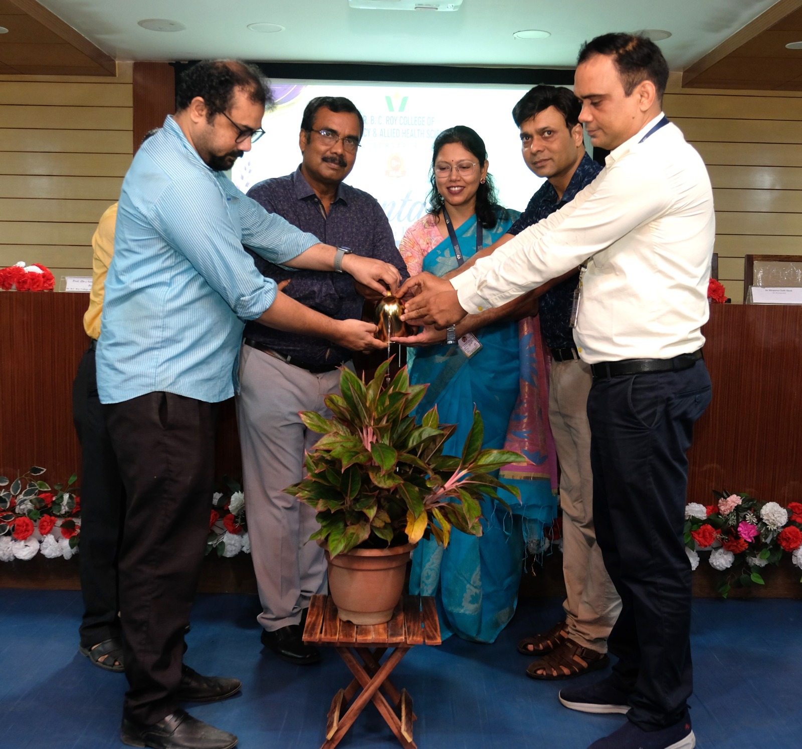 ড. বি. সি. রায় কলেজ অব ফার্মেসি অ্যান্ড অ্যালাইড হেলথ সায়েন্সেস এম. ফার্ম এবং ডি. ফার্ম ২০২৬ ব্যাচের জন্য ওরিয়েন্টেশন প্রোগ্রাম আয়োজিত