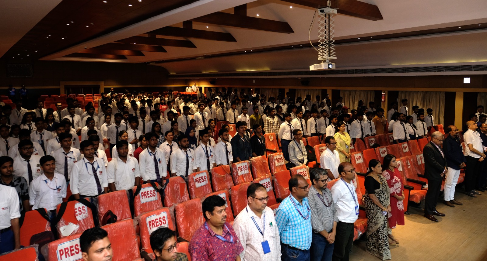 BCREC-এ পরিধানযোগ্য মাইক্রোওয়েভ কম্পোনেন্ট নিয়ে DRDO-স্পনসর্ড জাতীয় কর্মশালা অনুষ্ঠিত