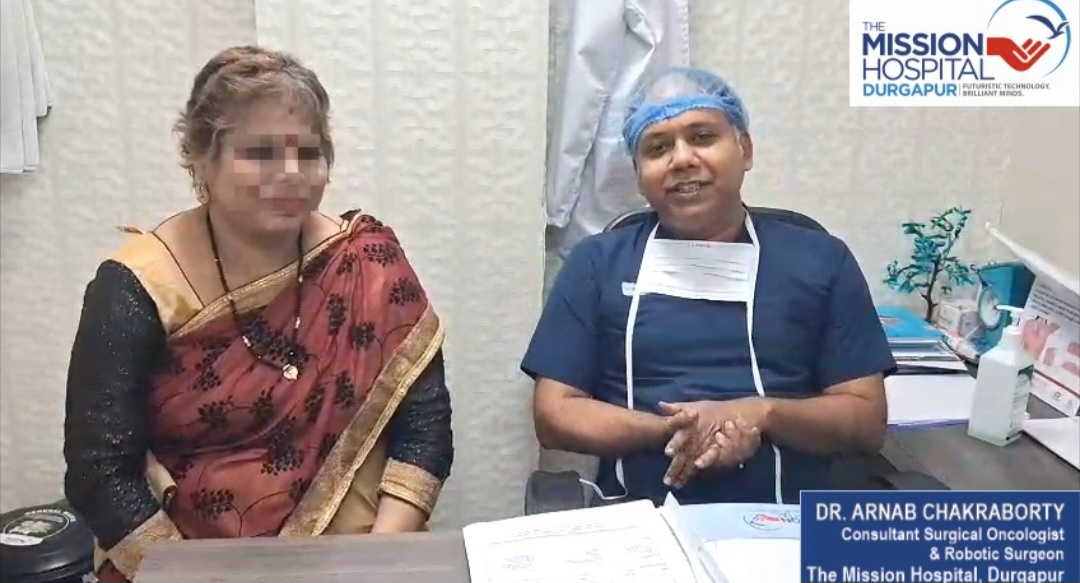 ব্রেস্ট ক্যানসার চিকিৎসার পরে চুল পড়ার সাথে মানিয়ে নেওয়া।